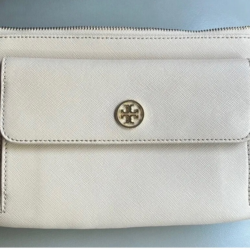 Tory Burch Robinson Saffiano Sahara Leather Reva pouch clutch